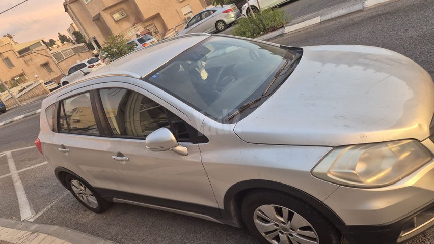 מודעת רכב סוזוקי קרוסאובר