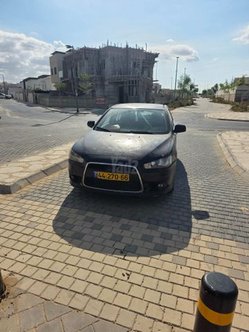מודעת רכב מיצובישי לנסר