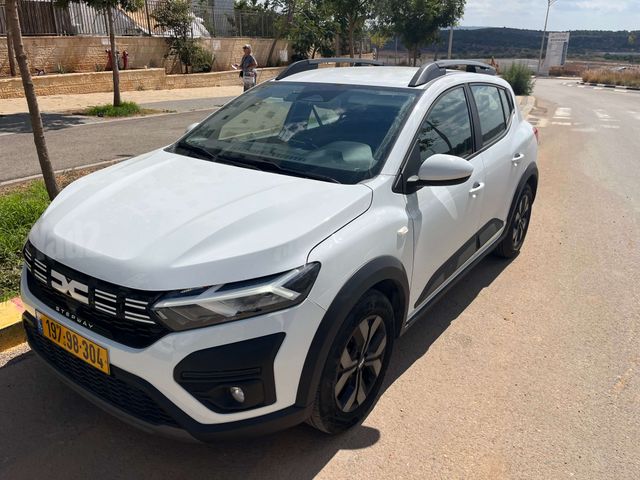 סנדרו Stepway Expression אוט׳ 1.0 (91 כ״ס)