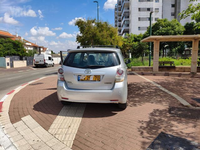 מודעת רכב טויוטה ורסו