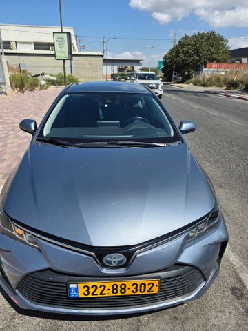 מודעת רכב טויוטה קורולה