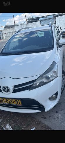 מודעת רכב טויוטה ורסו