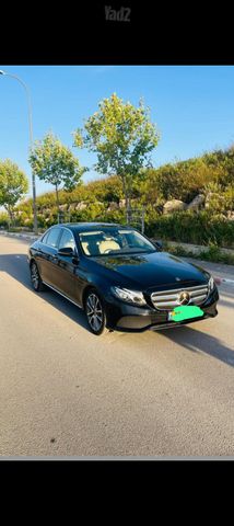 מודעת רכב מרצדס-בנץ E-class