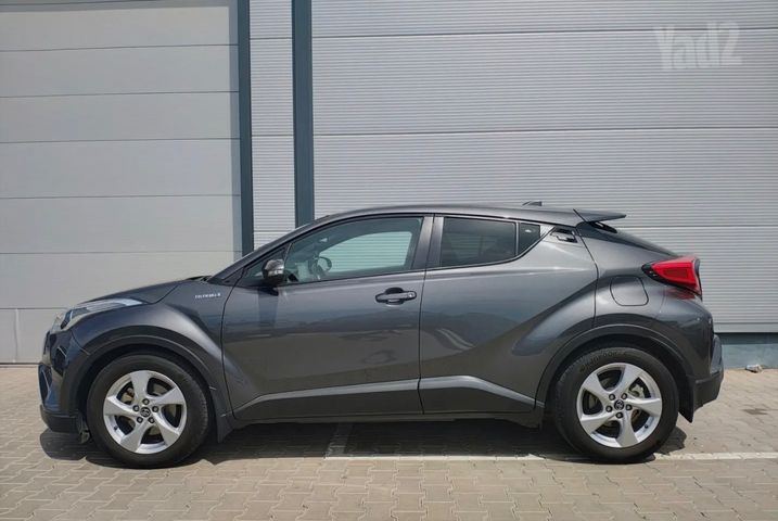 מודעת רכב טויוטה C-HR