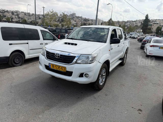 מודעת רכב טויוטה היילקס ויגו