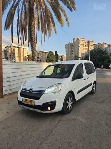 מודעת רכב סיטרואן ברלינגו