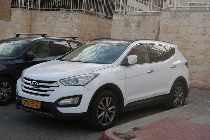 מודעת רכב יונדאי סנטה פה
