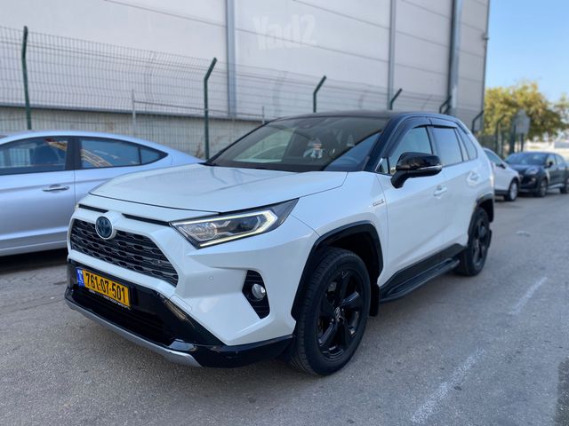 מודעת רכב טויוטה RAV4