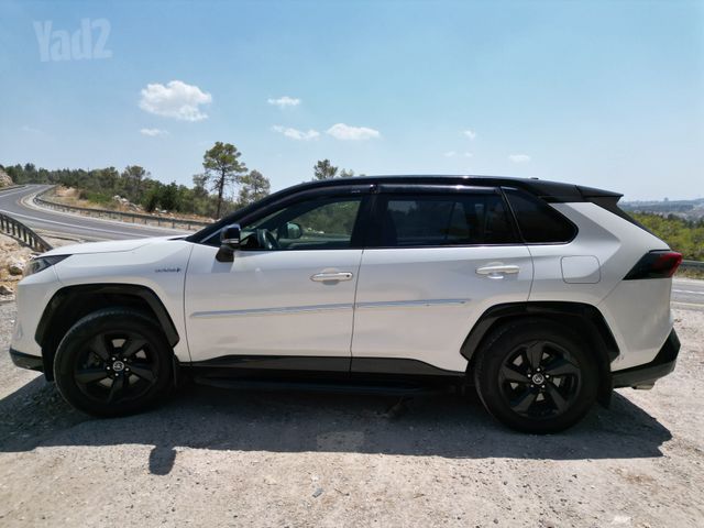מודעת רכב טויוטה RAV4