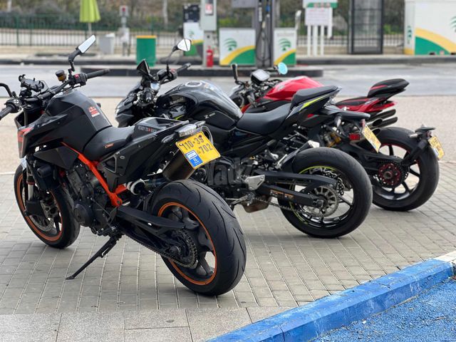 מודעת רכב KTM Naked Duke 890R