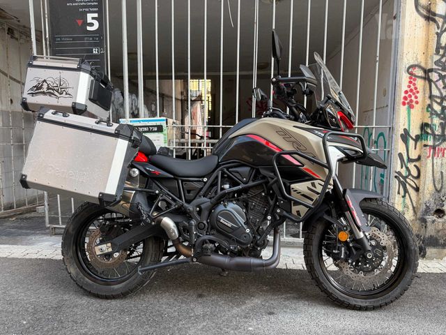 מודעת רכב בנלי TRK702X