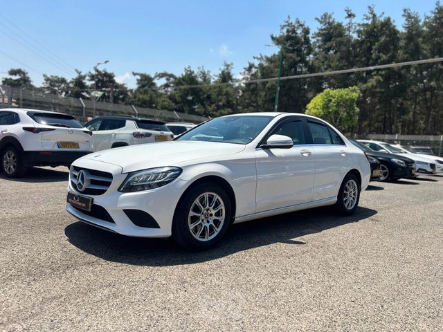 מודעת רכב מרצדס-בנץ C-class
