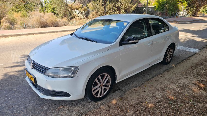 מודעת רכב פולקסווגן ג'טה