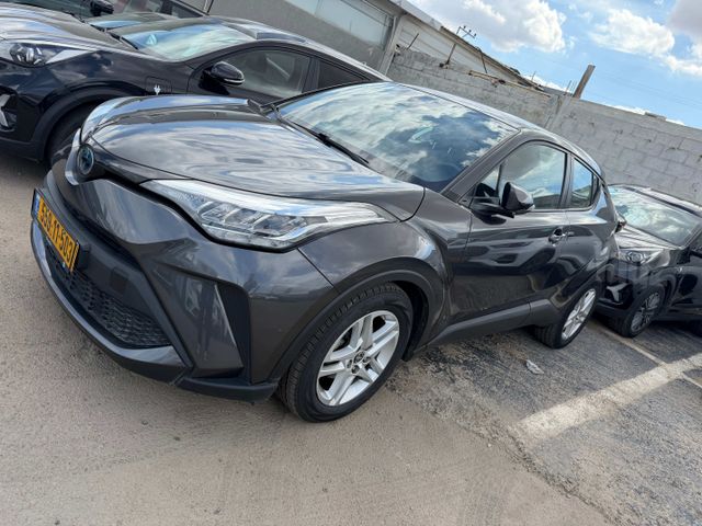 מודעת רכב טויוטה C-HR