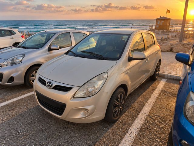 מודעת רכב יונדאי i20