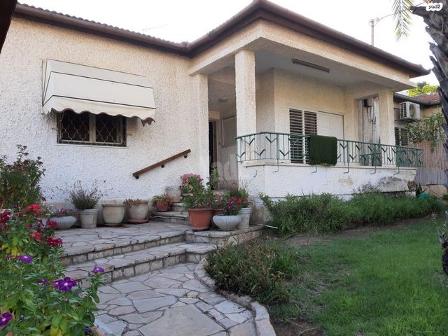 Rehovot, Israel 6