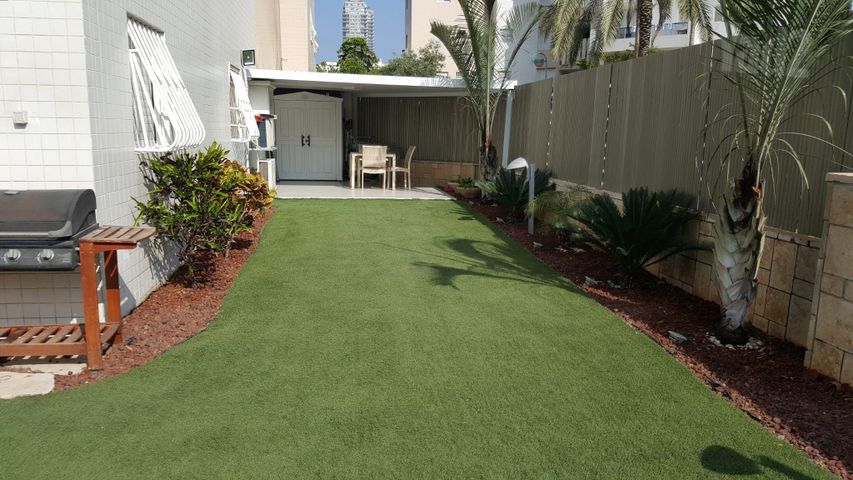 Ashdod, Israel 9