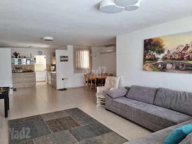 Herzliya, Israel 3