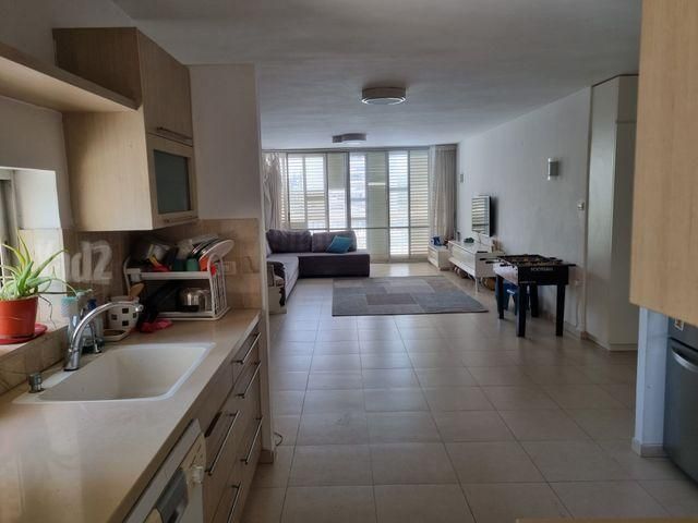 Herzliya, Israel 5