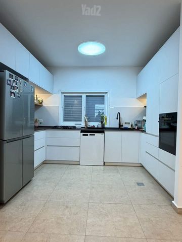 Holon, Israel 2