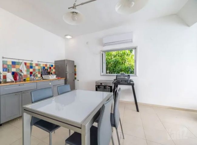 Givatayim, Israel 6