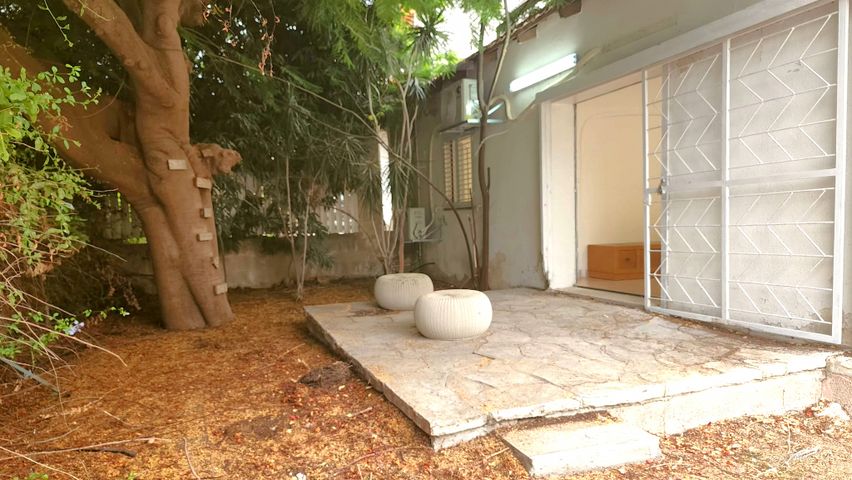 Holon, Israel 5