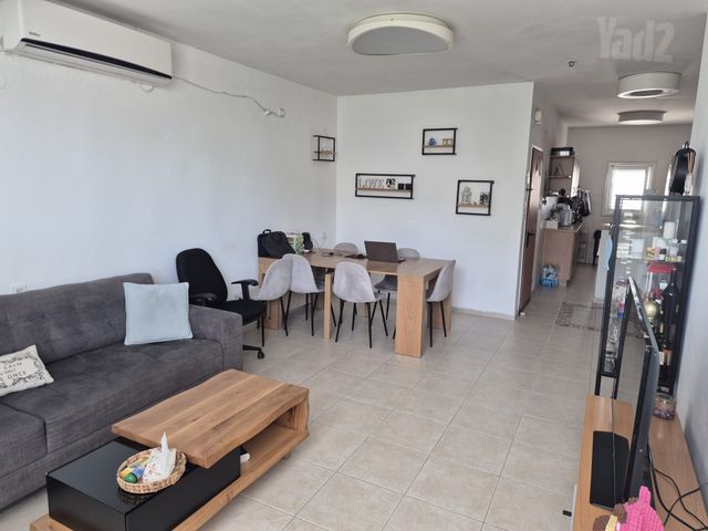 Holon, Israel 7