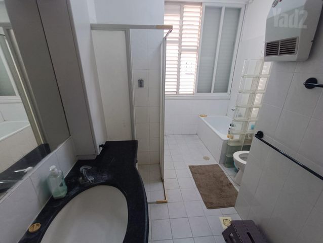 Herzliya, Israel 7