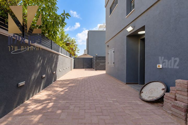 Petah Tikva, Israel 12