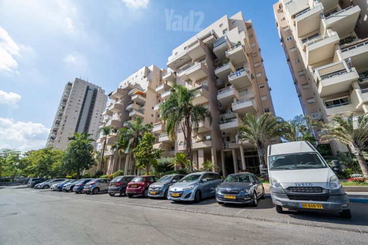 Ramat Gan, Israel 6