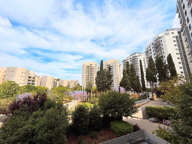 יונה ואליעזר נלקין 