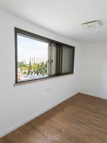 Herzliya, Israel 5
