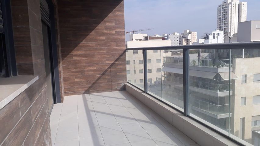 Ramat Gan, Israel 8