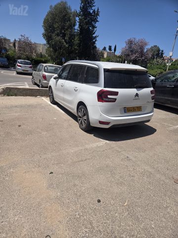 מודעת רכב סיטרואן C4 ספייסטורר