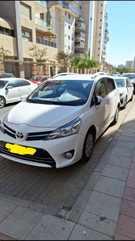 מודעת רכב טויוטה ורסו