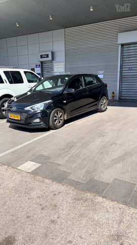 מודעת רכב יונדאי i20