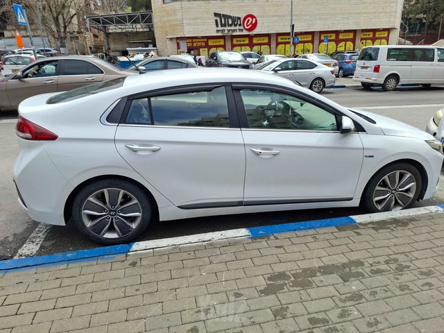 מודעת רכב יונדאי איוניק