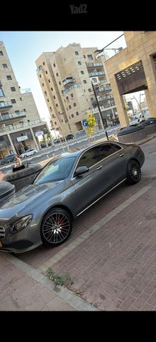 מודעת רכב מרצדס-בנץ E-class