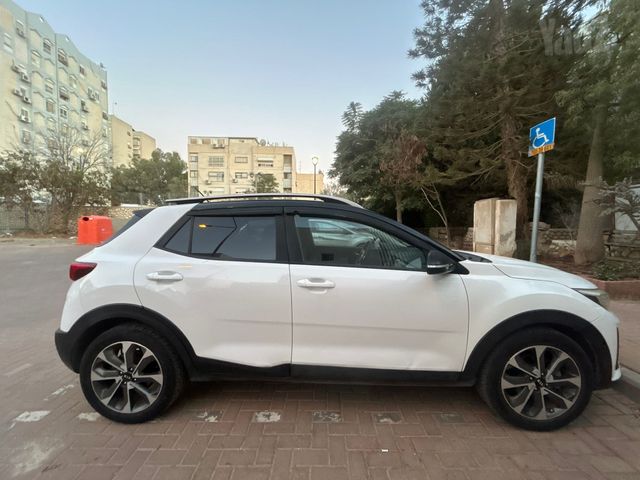 מודעת רכב קיה סטוניק