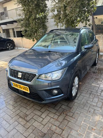 מודעת רכב סיאט ארונה