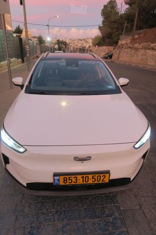 מודעת רכב ג׳ילי Geometry C