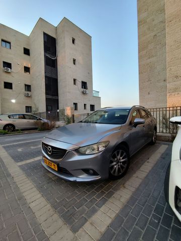 מודעת רכב מאזדה 6
