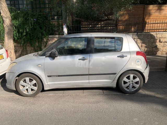 סוויפט GLX אוט׳ 1.5 (101 כ״ס)