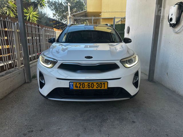 מודעת רכב קיה סטוניק