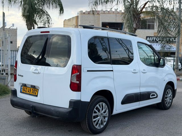 מודעת רכב סיטרואן ברלינגו