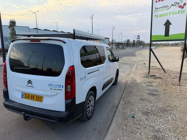 מודעת רכב סיטרואן ברלינגו