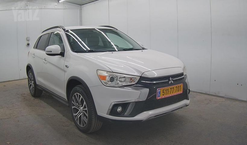 מודעת רכב מיצובישי ASX