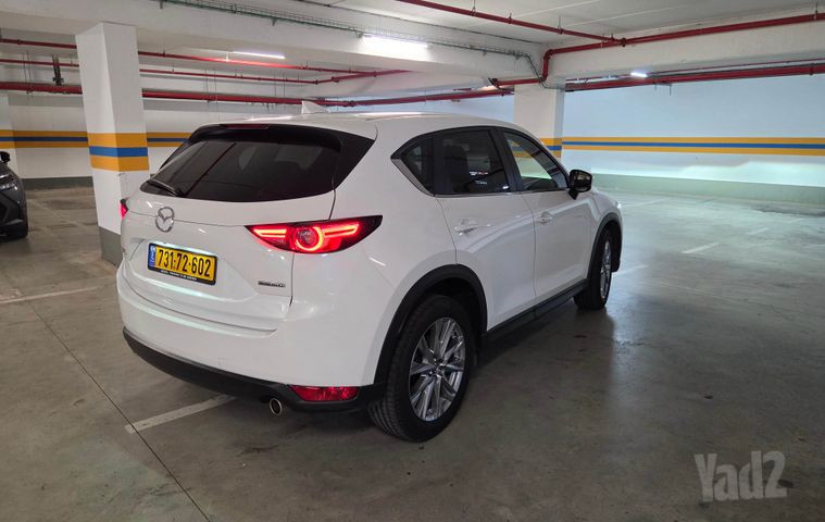 מודעת רכב מאזדה CX-5