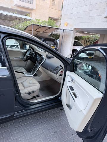 מודעת רכב וולוו XC60