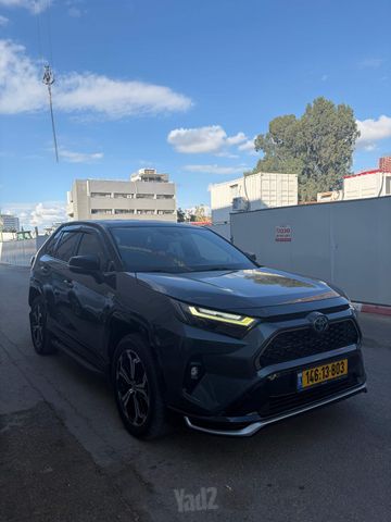 מודעת רכב טויוטה RAV4